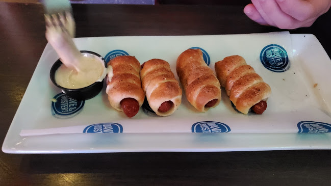 Dave & Buster's Woburn - Hospitality and gastronomy