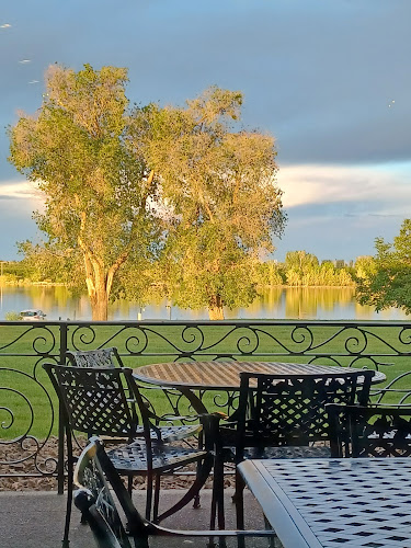 Sterling's Famous Steak Seafood & Salad Bar - On The River - Richland