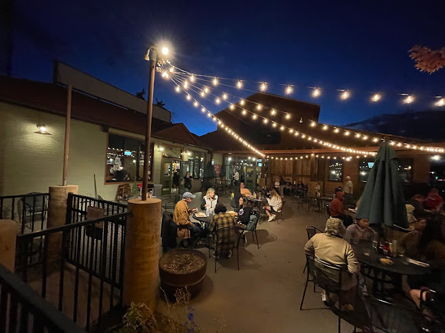 Comentarii opinii despre Lumberyard Brewing Co