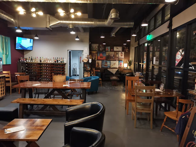 GenuWine Arizona - Hospitality and gastronomy