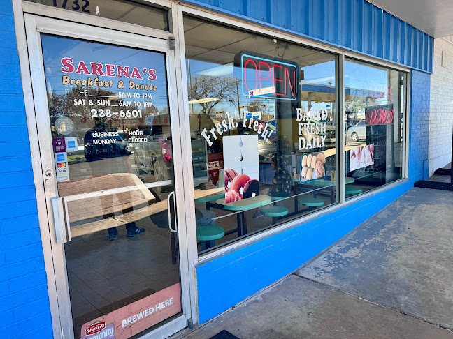 Comentarii opinii despre Sarena's Breakfast & Donuts