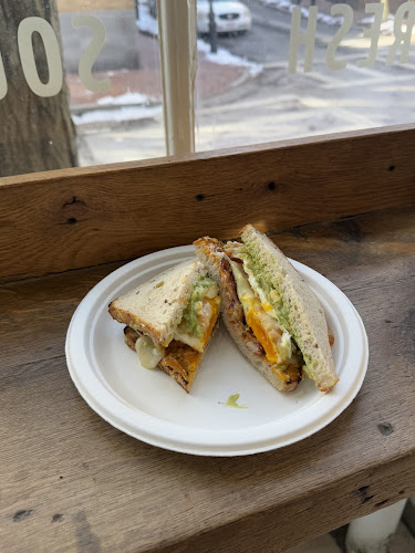 Opinii despre Mike & Patty's Bay Village în Boston - Hospitality and gastronomy