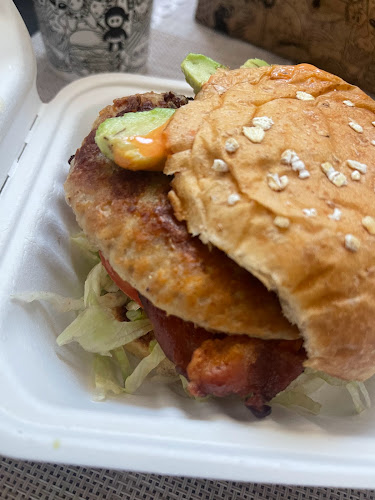 Comentarii opinii despre MOOYAH Burgers, Fries & Shakes