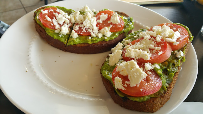 Mia's Bakery & Coffee Shop - Hospitality and gastronomy