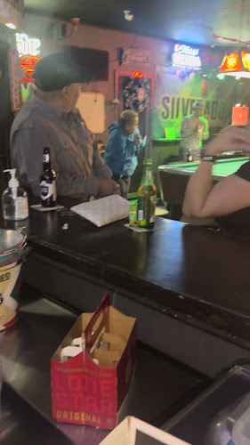 Comentarii opinii despre Silverado Sports Bar