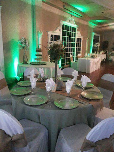 3248 W Columbus Dr, Tampa, FL 33607