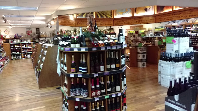 Opinii despre Macadoodles Beer Wine & Spirit în Joplin - Hospitality and gastronomy