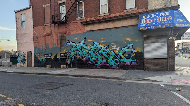 Gem Liquor Store - Hospitality and gastronomy