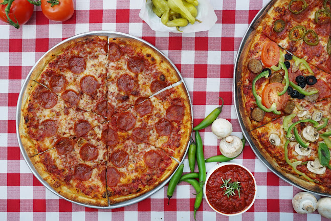 Opinii despre Enzo's Pizzeria în Los Angeles - Hospitality and gastronomy