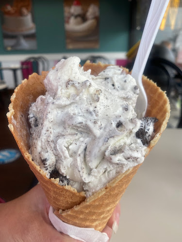 Marble Slab Creamery - Hospitality and gastronomy