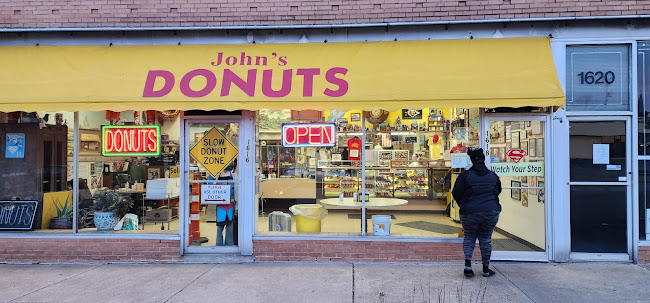 Comentarii opinii despre John's Donuts