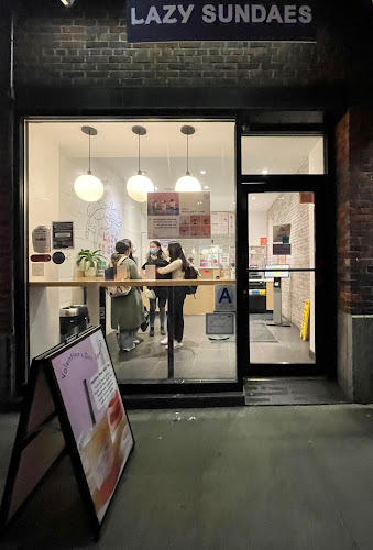 11 Waverly Pl, New York, NY 10003, United States