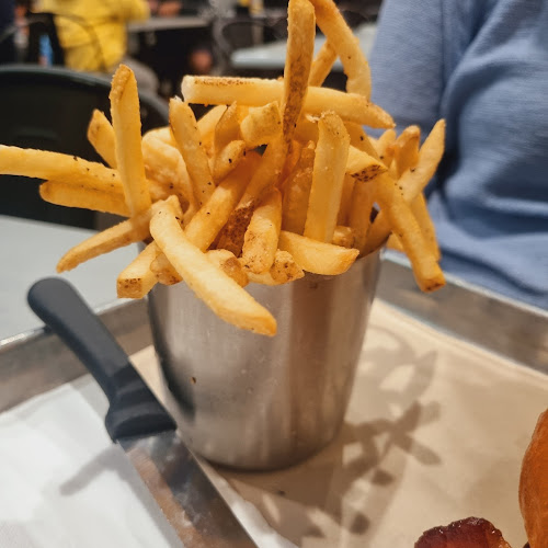 Comentarii opinii despre Mesa Burger - Santa Barbara, Mesa