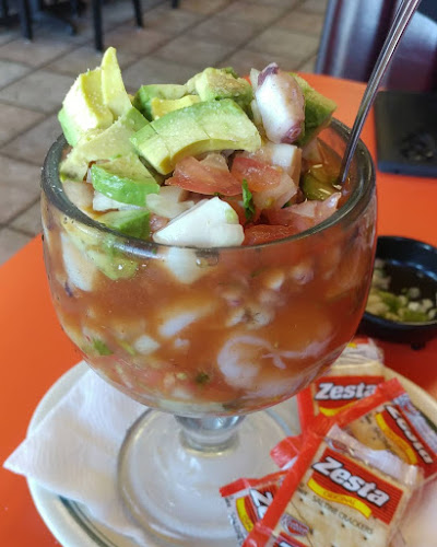 Burrolandia Mexican Grill - Hospitality and gastronomy