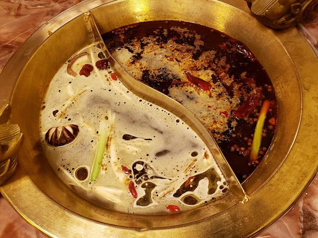 Wuming Hot Pot - Hospitality and gastronomy