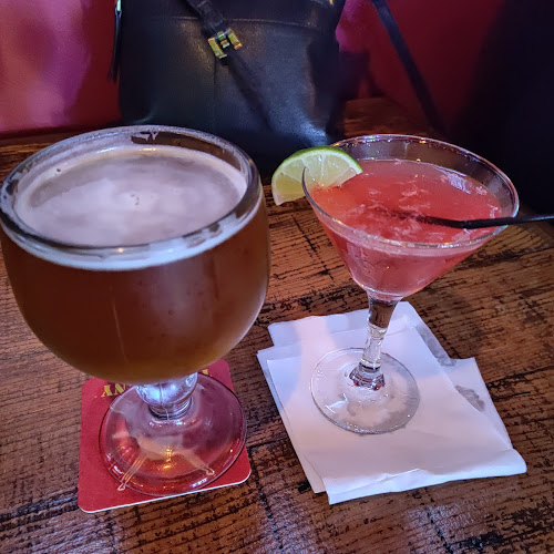 Opinii despre The Shot Exchange în Santa Clarita - Hospitality and gastronomy