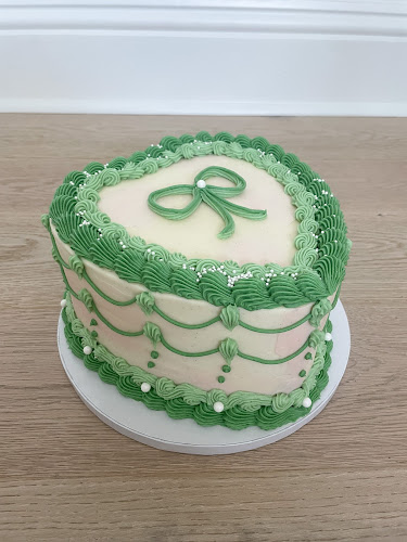 Comments and reviews of Angelina Bakes, LLC