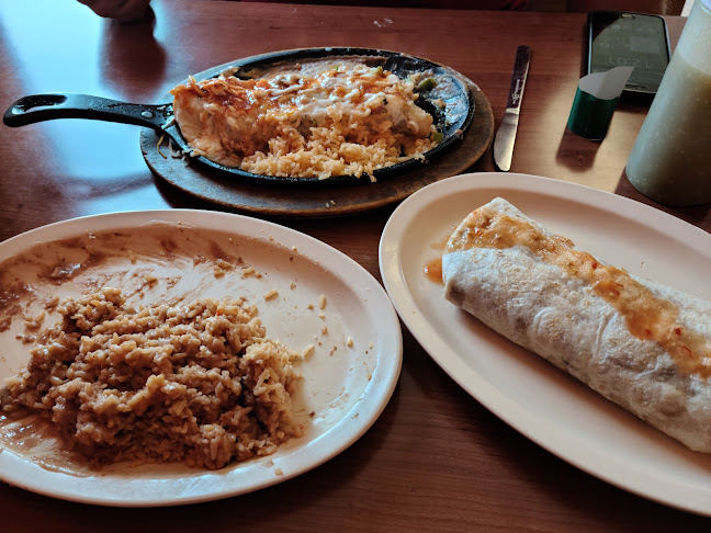 Opinii despre El Super Burrito & Lupita's în Cedar Rapids - Hospitality and gastronomy