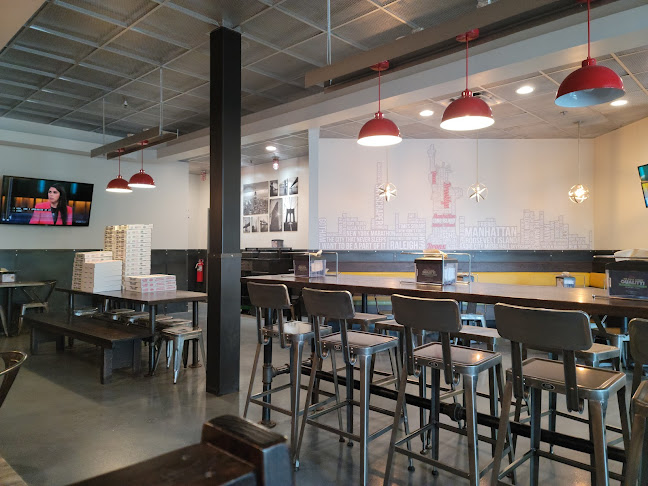 Manhattan Pizza - Hospitality and gastronomy