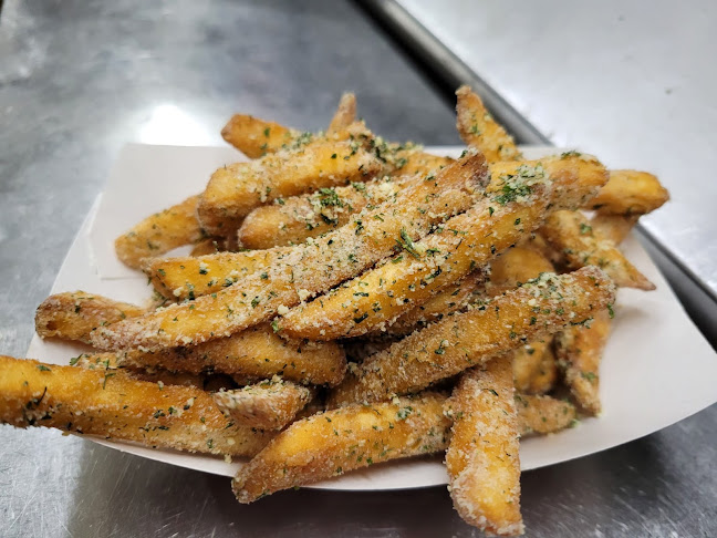 Comentarii opinii despre 2 Nine Five ( House of Artisan Chicken Burgers & Gourmet Fish & Chips)