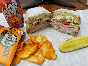 Oak House Deli at The Crofoot