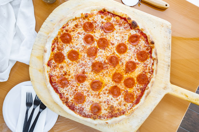 Angelo's Pizza - Hospitality and gastronomy