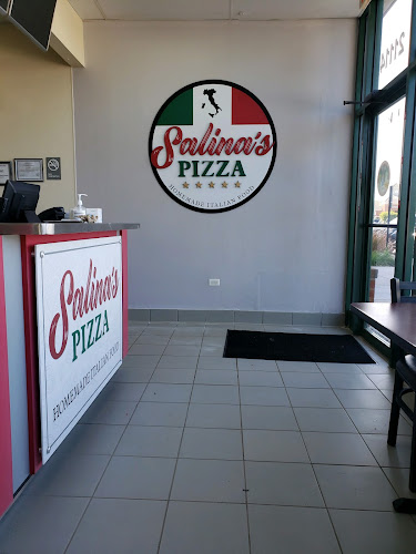 Salina's Pizza - Hospitality and gastronomy