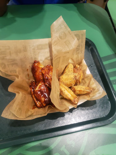 90 N Genesee St, Utica, NY 13502