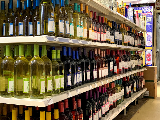 Paul's Liquor Store - Hospitality and gastronomy