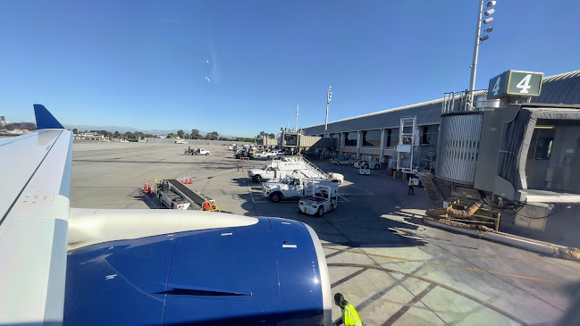 18601 Airport Way, Santa Ana, CA 92707, United States