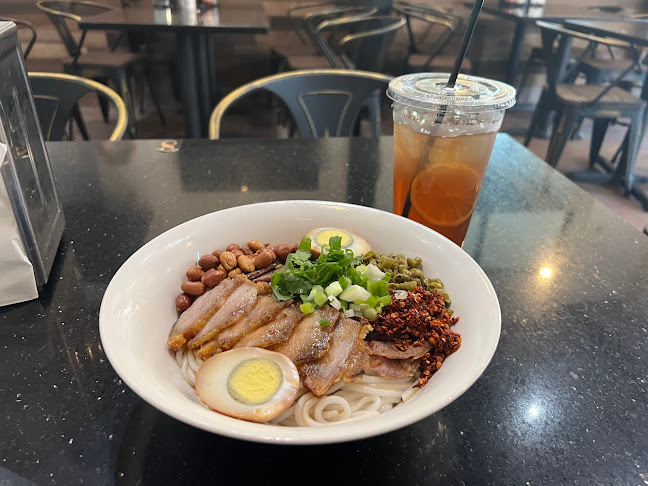 Opinii despre LILY'S KITCHEN în Alhambra - Hospitality and gastronomy