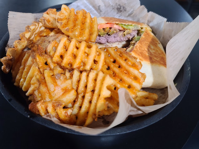 No Name Saloon - Hospitality and gastronomy