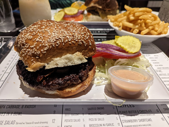 New Amsterdam Burger Bar - Hospitality and gastronomy