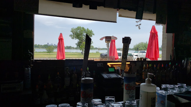 Comentarii opinii despre Lakeview Lounge