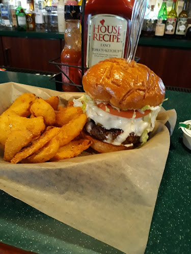 Opinii despre Putt Putt's Bar în Grand Rapids - Hospitality and gastronomy