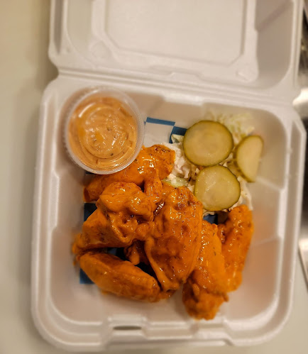 Opinii despre Las Tortas MX, Fowl Play & Burrito Loko în New Britain - Hospitality and gastronomy