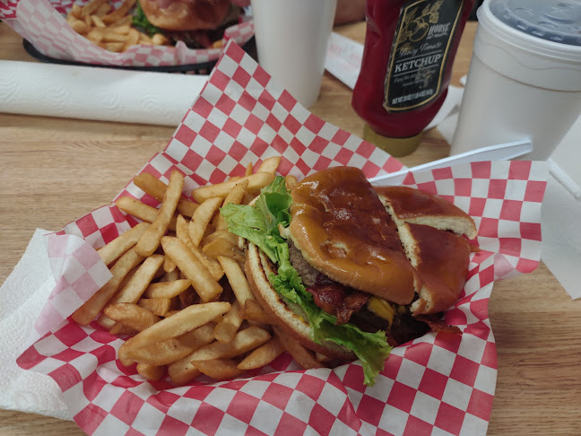Reviews of Jumbo Joe's Burgers in Lubbock - Hospitality and gastronomy