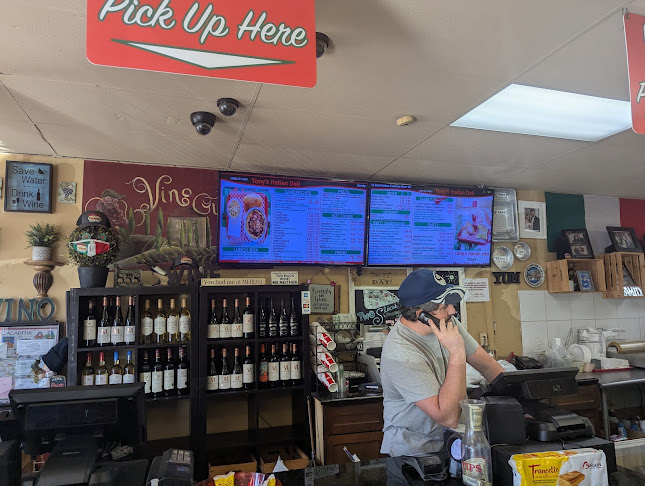 Comentarii opinii despre Tony's Italian Deli