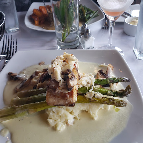 Paulette's Restaurant - Hospitality and gastronomy