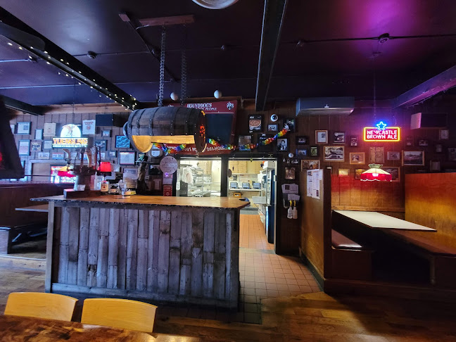 Hounddog's Pizza - Hospitality and gastronomy