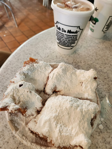 Café Du Monde Riverwalk - New Orleans