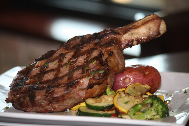 Hibiscus on the Mile - Freeport