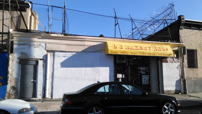 L' S Bakery Shop