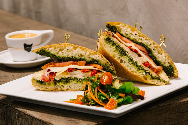 Opinii despre GREENDOOR Powered By Intelligentsia în Los Angeles - Hospitality and gastronomy