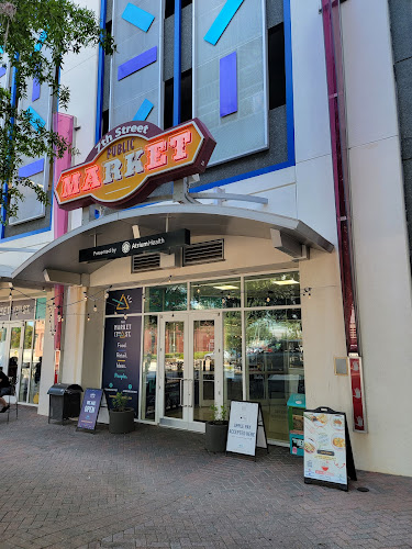 The Market at 7th St