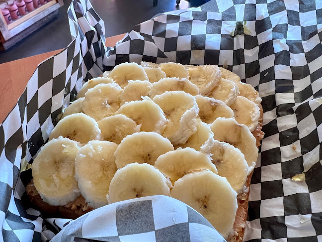 Banana Dang Coffee - Hospitality and gastronomy