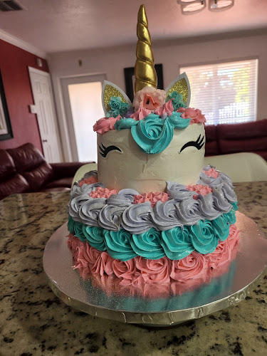 Yaime_cake - Hospitality and gastronomy