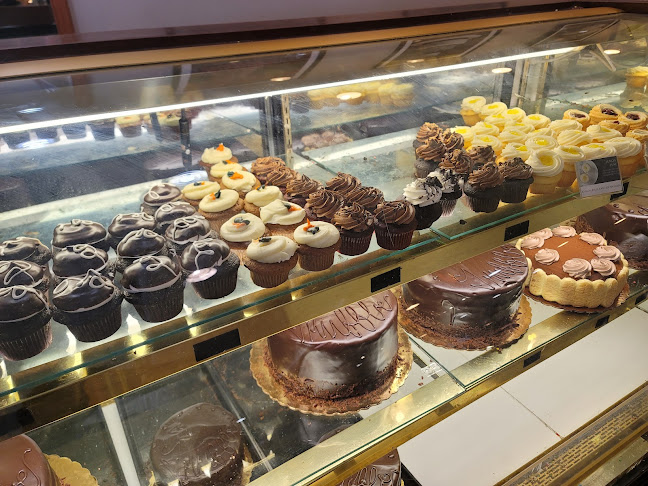 Michael Angelo's Bakery - Hospitality and gastronomy