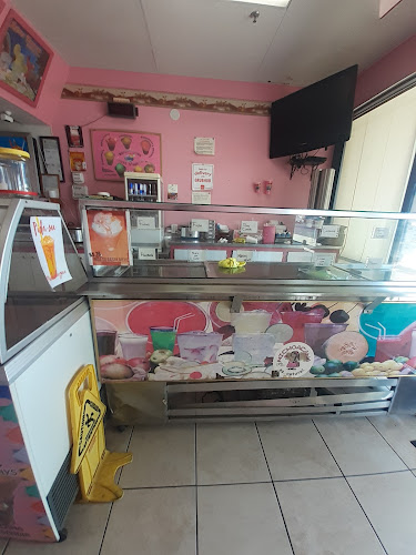 La Real Michoacana Ice Cream Shop - Hospitality and gastronomy