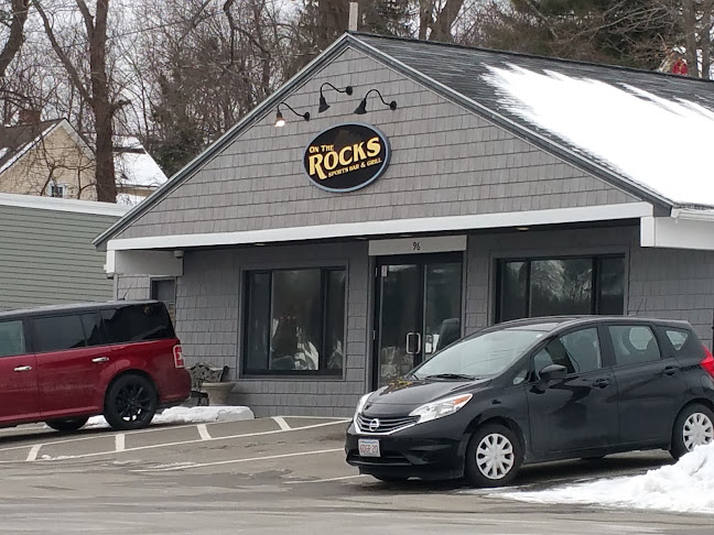 96 Lake Front Ave, Lunenburg, MA 01462